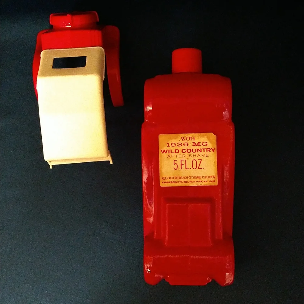 Lot of 2 Vintage Avon Car After Shave Bottles Empty - Picture 5 of 6